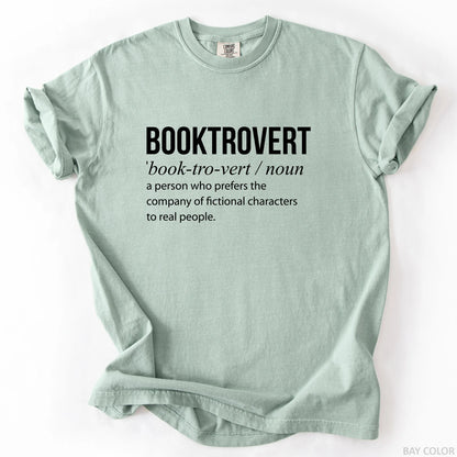 Booktrovert T-Shirt